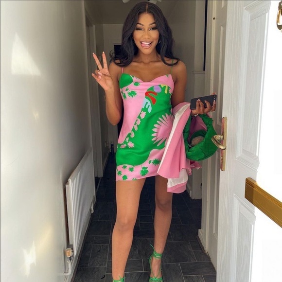 BLOGGER'S FAVE! Zara Pink Satin Effect Floral Print Mini Dress Sz XS NWT - Picture 5 of 8